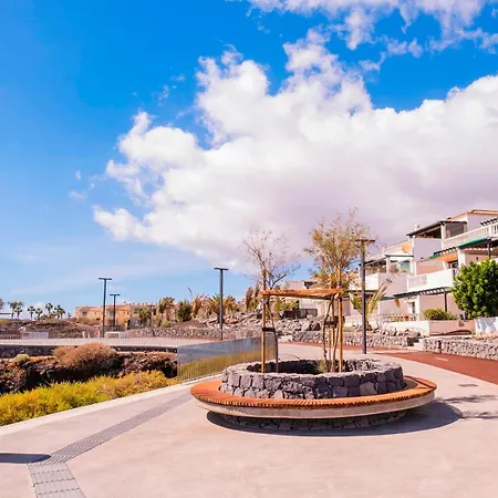 Exclusive Oceanfront With Pool & Golf Views