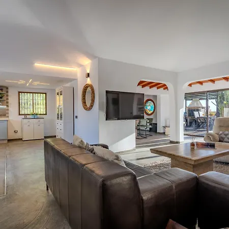 Exclusive Oceanfront With Pool & Golf Views 펜션 산미겔데아보나