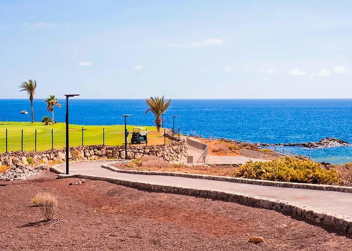 Oceanfront - Amarilla Breeze Ferienhaus *