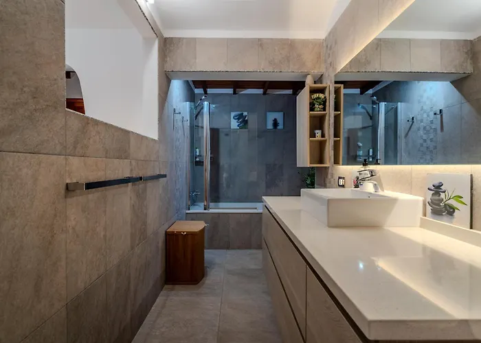 Oceanfront - Amarilla Breeze Ferienhaus *