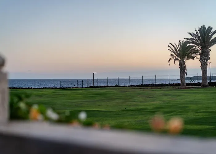 Oceanfront - Amarilla Breeze Ferienhaus *