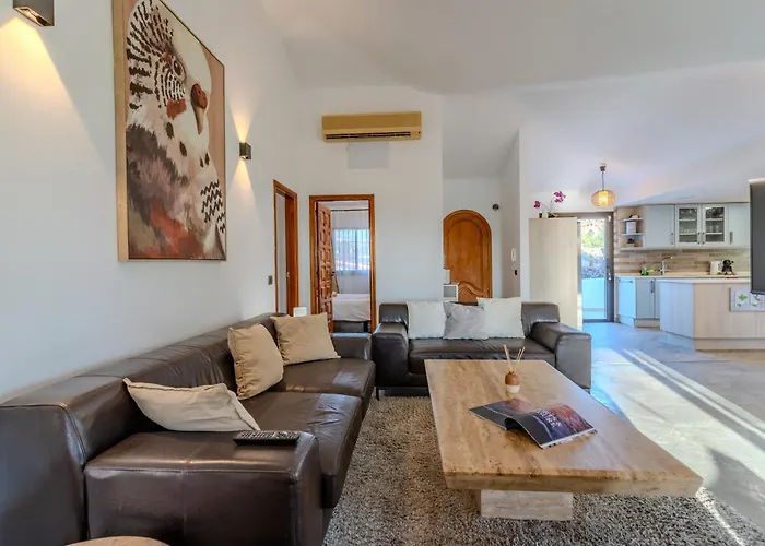 Oceanfront - Amarilla Breeze Ferienhaus *